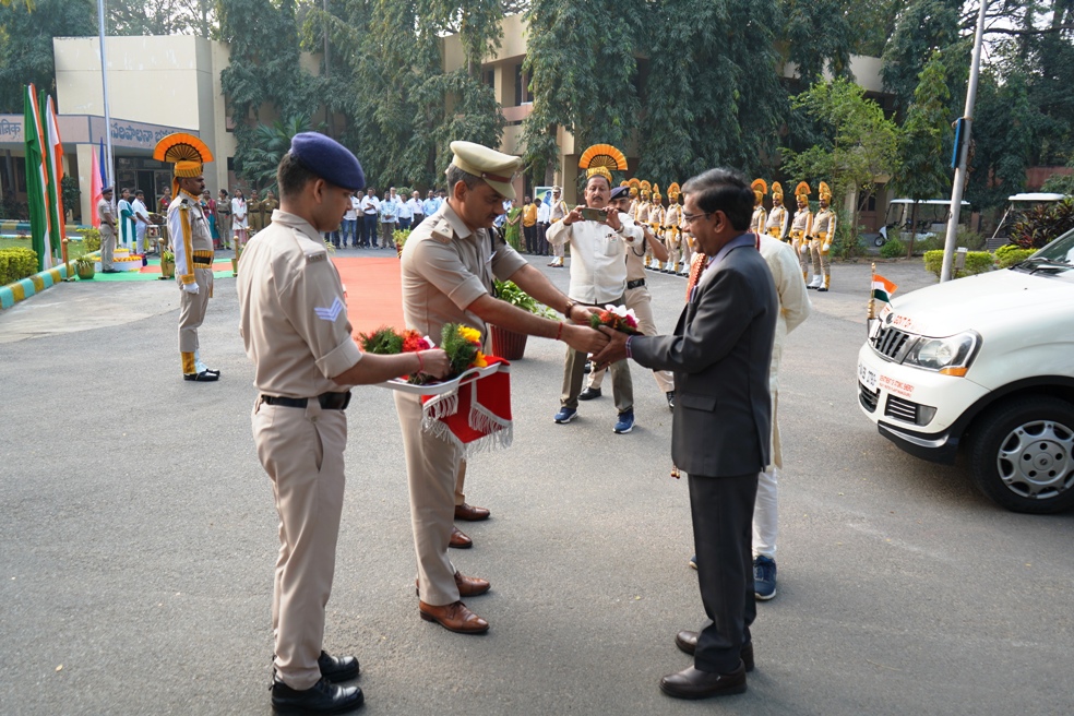 Shri S. Satyakumar, Chief Executive, HWB and Chief Guest of Republic Day 2026 function on 26/1/2026 at HWP, Manuguru