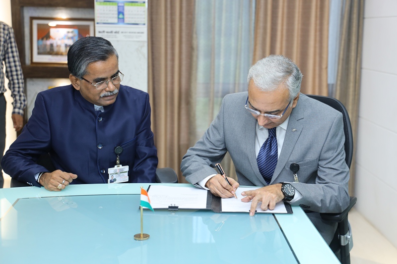 Farewell to Dr. U. Kamachi Mudali & taking over of charge as Chief Executive by Shri S.K. Nayak