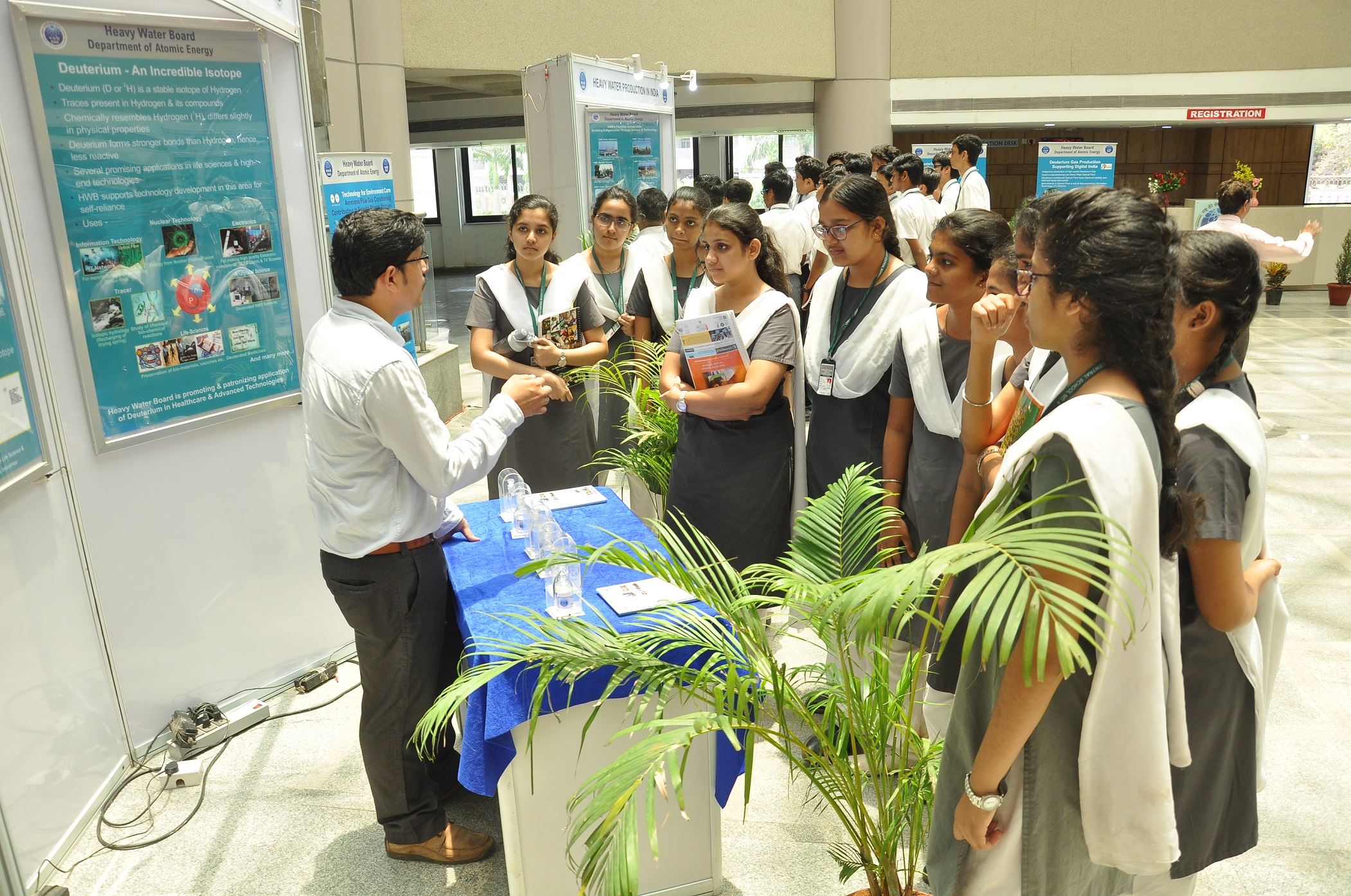 Heavy Water Projects Board - Golden Jubilee Celebration: 01.05.2019 - Exhibition visit by AECS Students