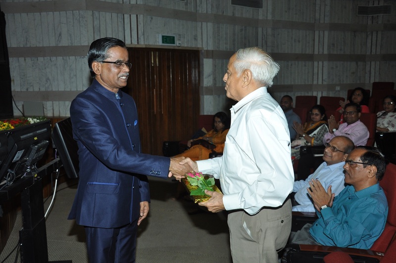Heavy Water Projects Board - Golden Jubilee Celebration: 01.05.2019 - Welcoming Dignitaries