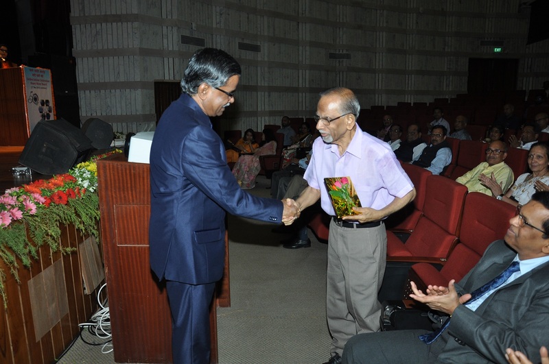 Heavy Water Projects Board - Golden Jubilee Celebration: 01.05.2019 - Welcoming Dignitaries