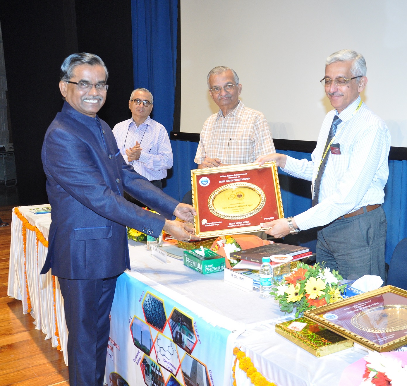 Heavy Water Projects Board - Golden Jubilee Celebration: 01.05.2019 - Presentation of Mementos by Dr U. Kamachi Mudali, Chief Executive, HWB to dignitaries