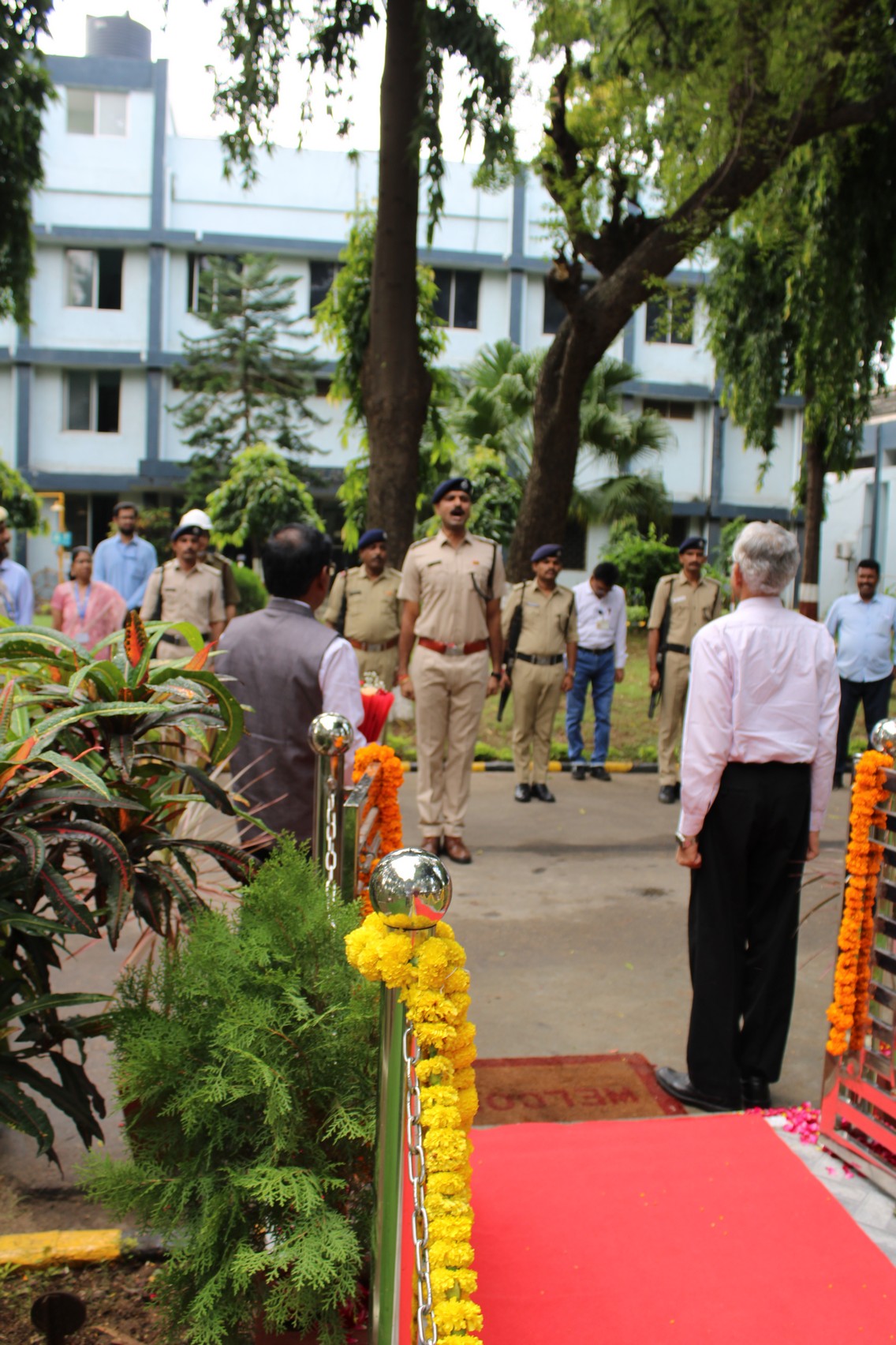 श्री के.एन. व्यास, डीएई-होमी भाभा चेयर प्रोफेसर, पूर्व अध्यक्ष, परमाणु ऊर्जा आयोग और सचिव, परमाणु ऊर्जा विभाग  द्वारा  दिनांक 18 अगस्त 2025 को मुख्य कार्यकारी , भारी पानी बोर्ड , मुंबई और महाप्रबंधक , भापाबोसु  (वडोदरा ) की गरिमामयी उपस्थिति में डॉ. होमी 