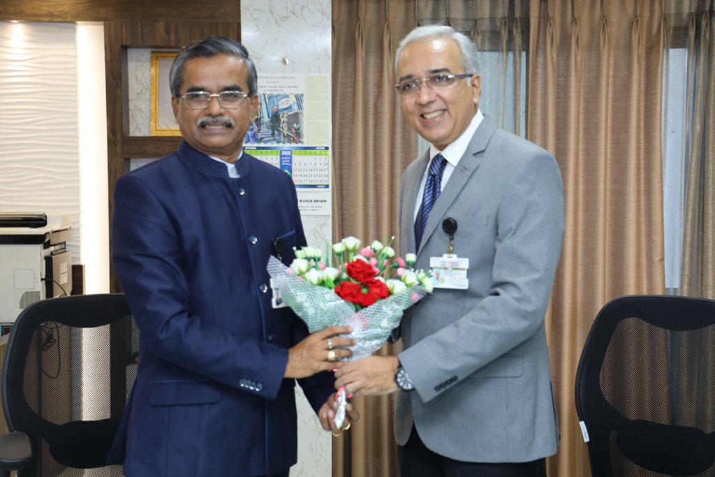Farewell to Dr. U. Kamachi Mudali & taking over of charge as Chief Executive by Shri S.K. Nayak