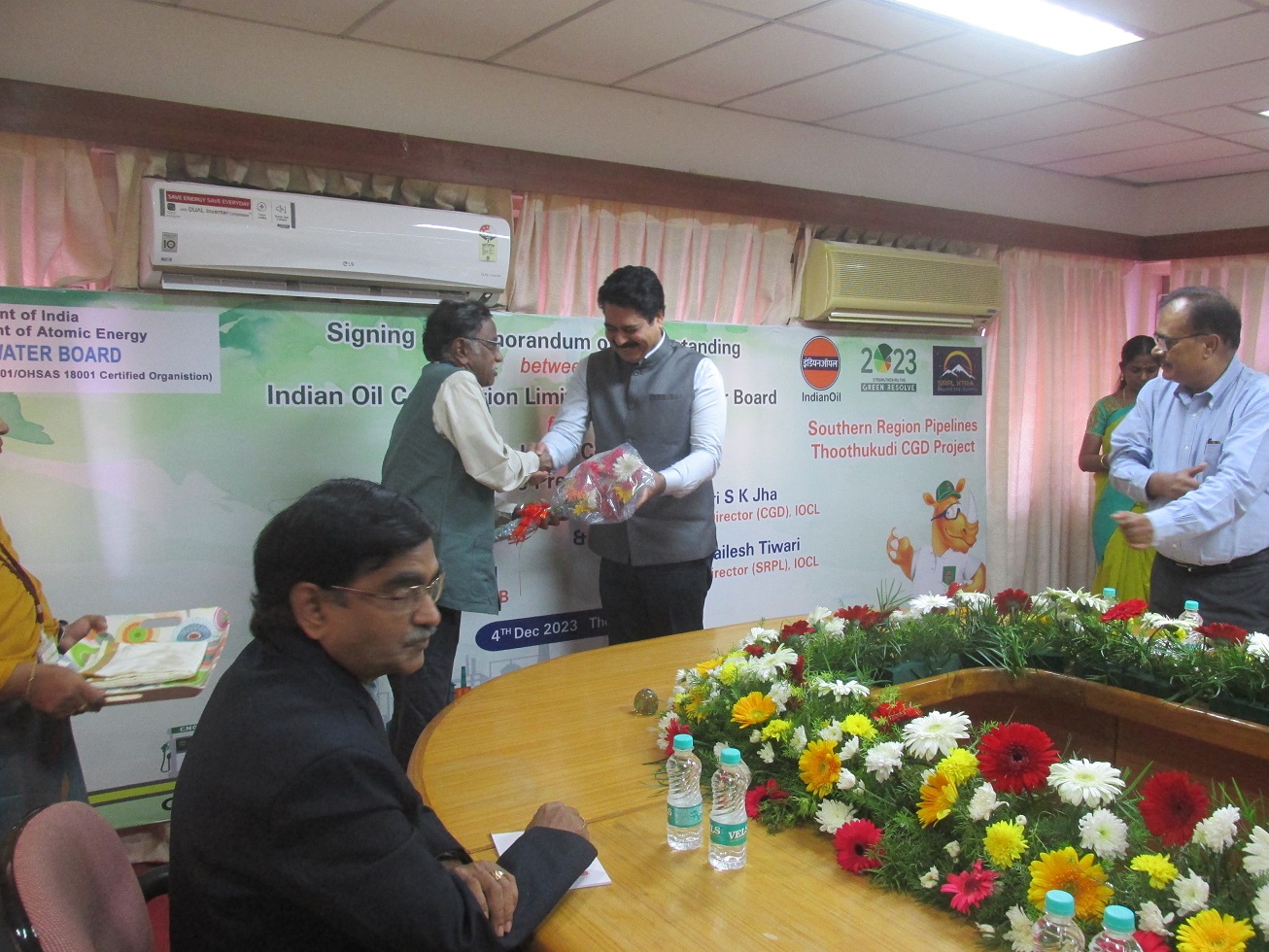 Signing of Agreement with M/s IOCL for supply and transmission of Natural Gas to HWP, Tuticorin on 4th December 2023