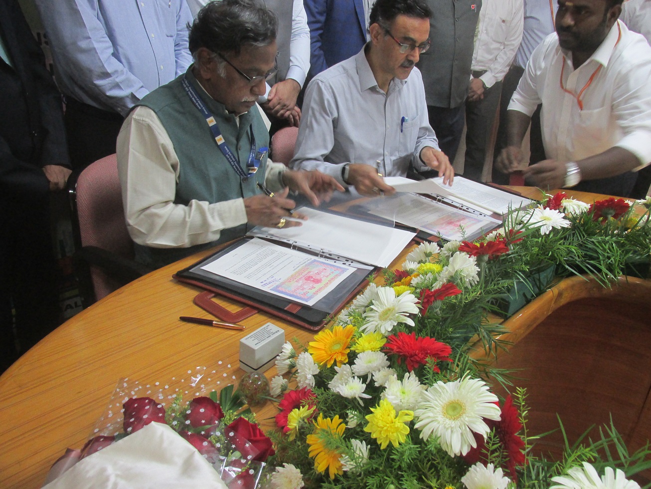 Signing of Agreement with M/s IOCL for supply and transmission of Natural Gas to HWP, Tuticorin on 4th December 2023