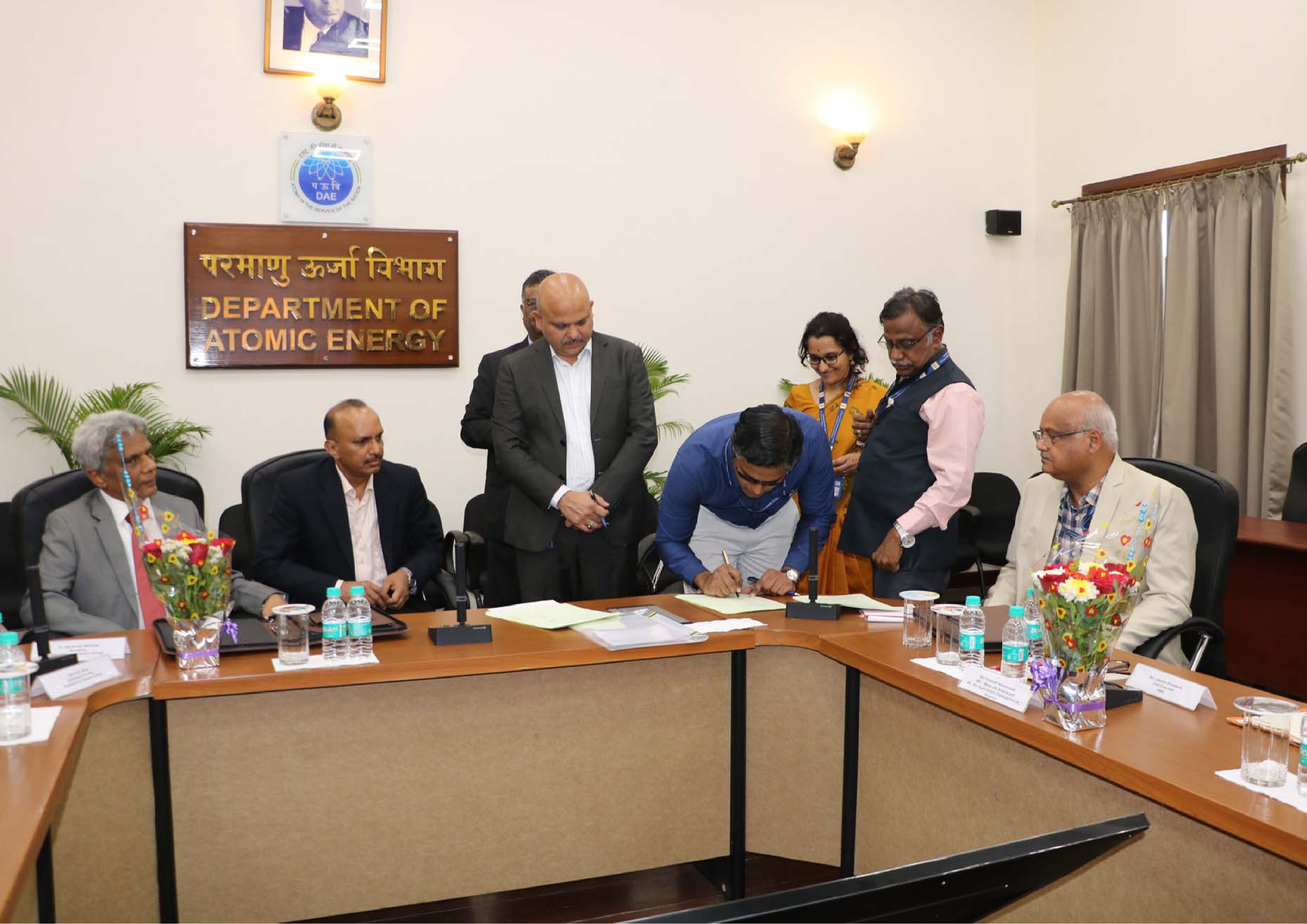 Agreement signing ceremony between Heavy Water Board, Mumbai and M/s Sigma Aldrich Chemicals Private Ltd., Bengaluru held on 18th May 2023 at DAE