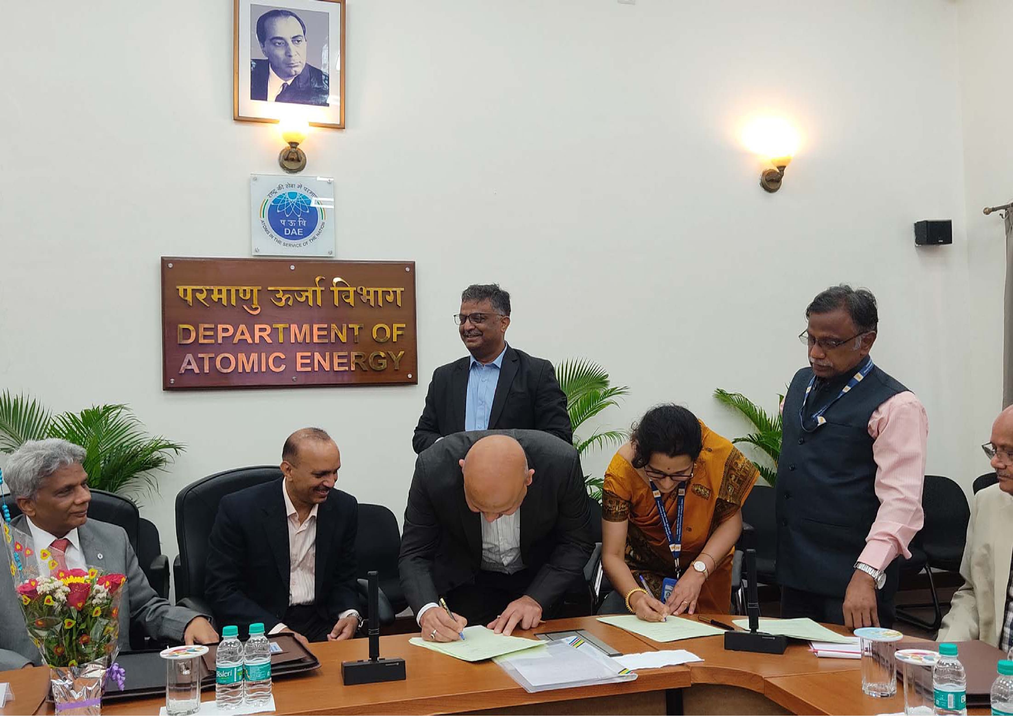 Agreement signing ceremony between Heavy Water Board, Mumbai and M/s Sigma Aldrich Chemicals Private Ltd., Bengaluru held on 18th May 2023 at DAE