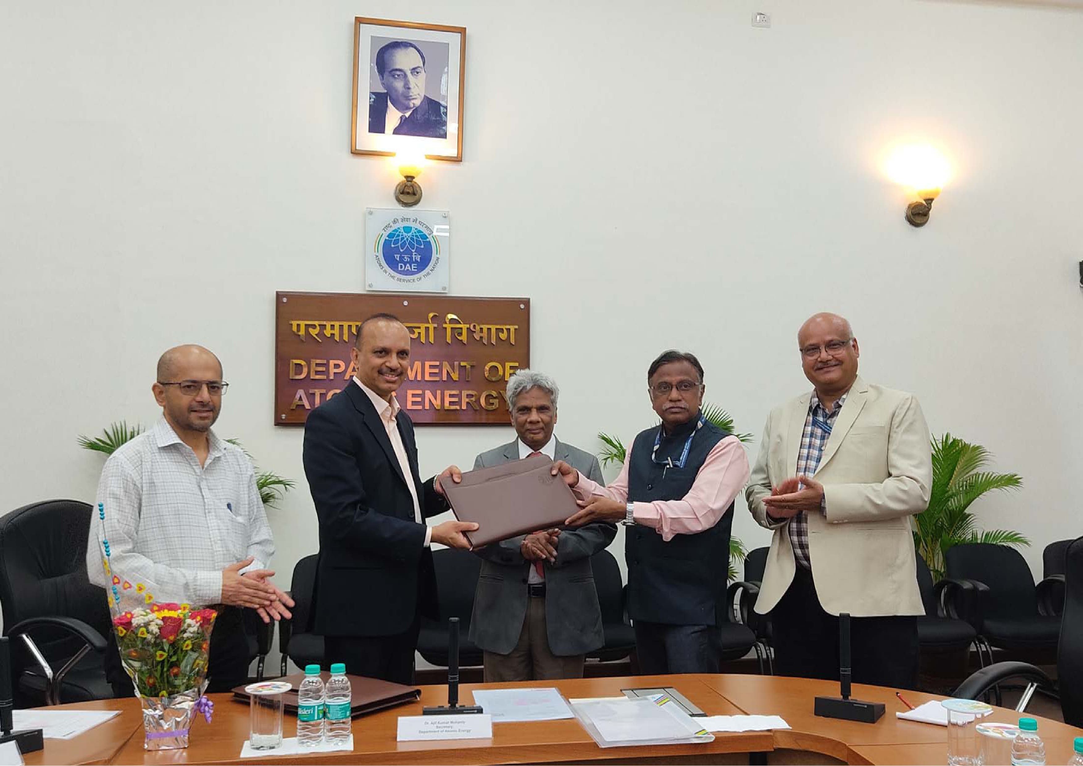 Agreement signing ceremony between Heavy Water Board, Mumbai and M/s Sigma Aldrich Chemicals Private Ltd., Bengaluru held on 18th May 2023 at DAE