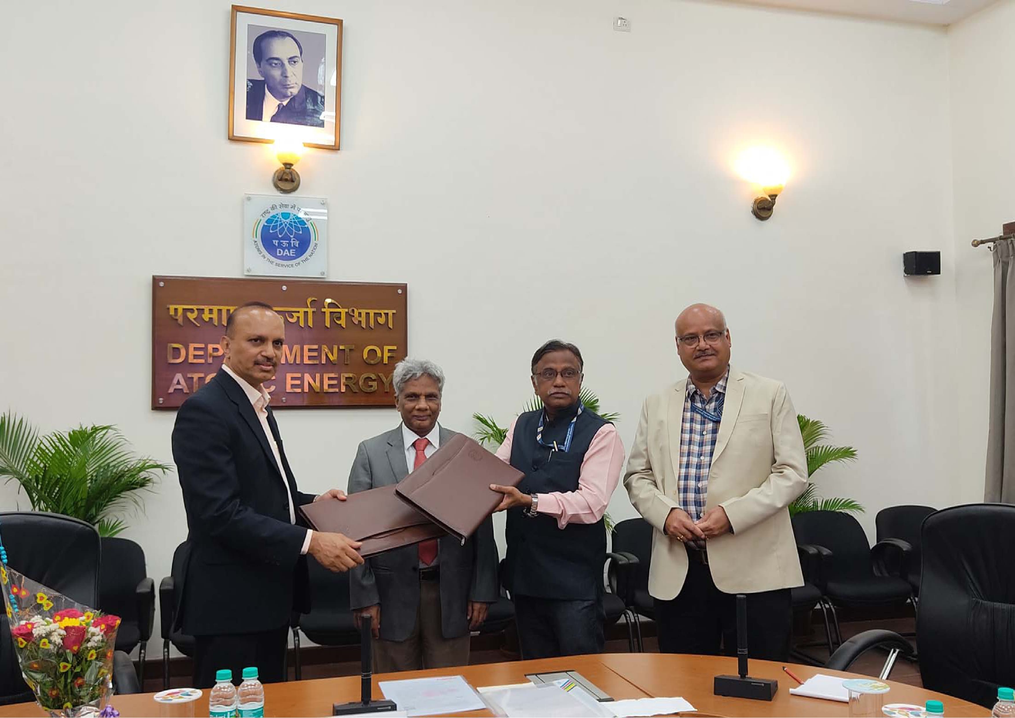 Agreement signing ceremony between Heavy Water Board, Mumbai and M/s Sigma Aldrich Chemicals Private Ltd., Bengaluru held on 18th May 2023 at DAE